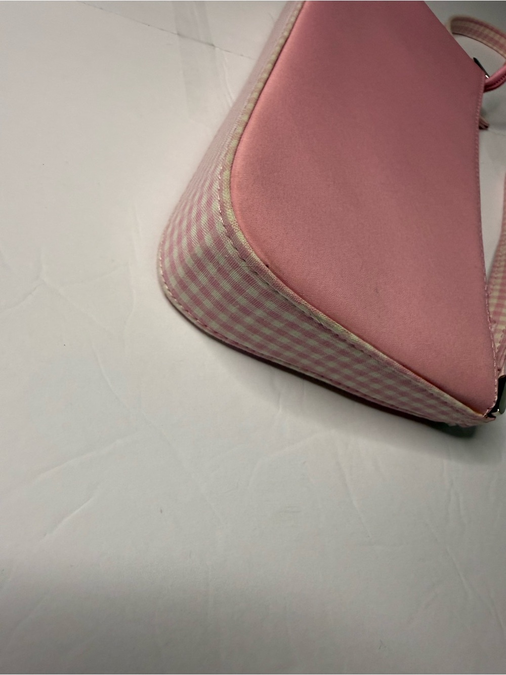 Duke Pink Shoulder Bag with Silver 'D' Accent - Picture 4 of 6